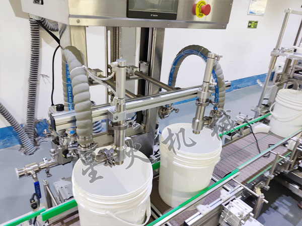 双头液体称重灌装机