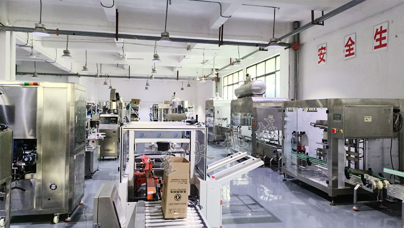 四川成都星火灌装设备厂家实拍图