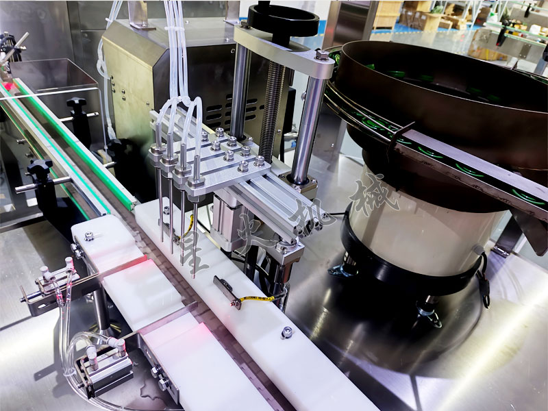 全自动化学试剂瓶灌装旋盖一体机细节图